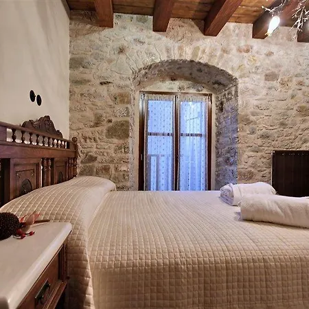 Petrinos Pyrgos *